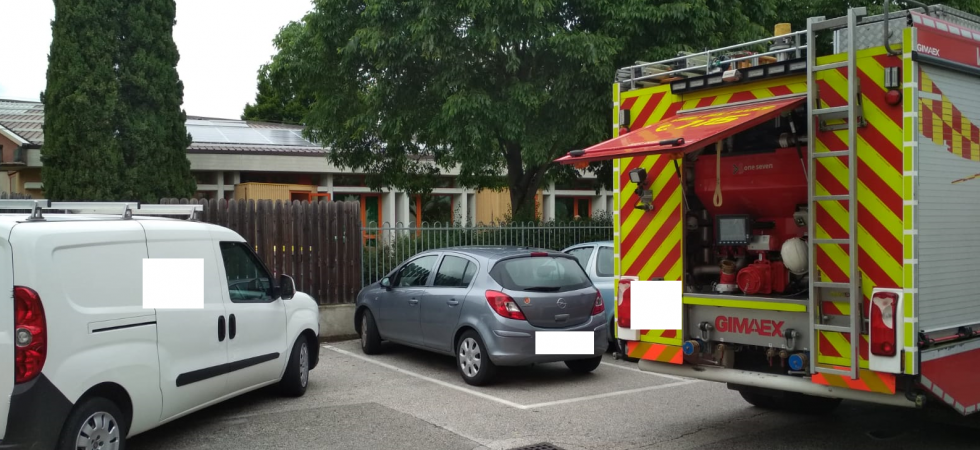 Paura all'asilo per odore di fumo: bambini spostati in un'altra aula